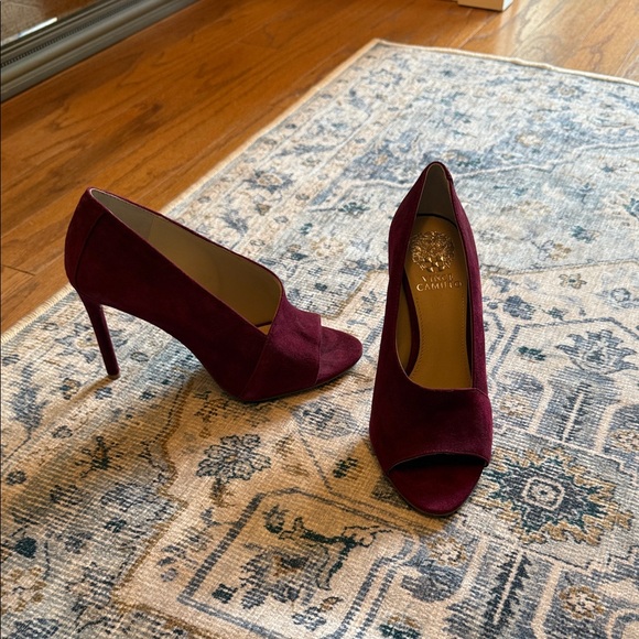 Vince Camuto Deep Red Peep-Toe Heels - Picture 1 of 1